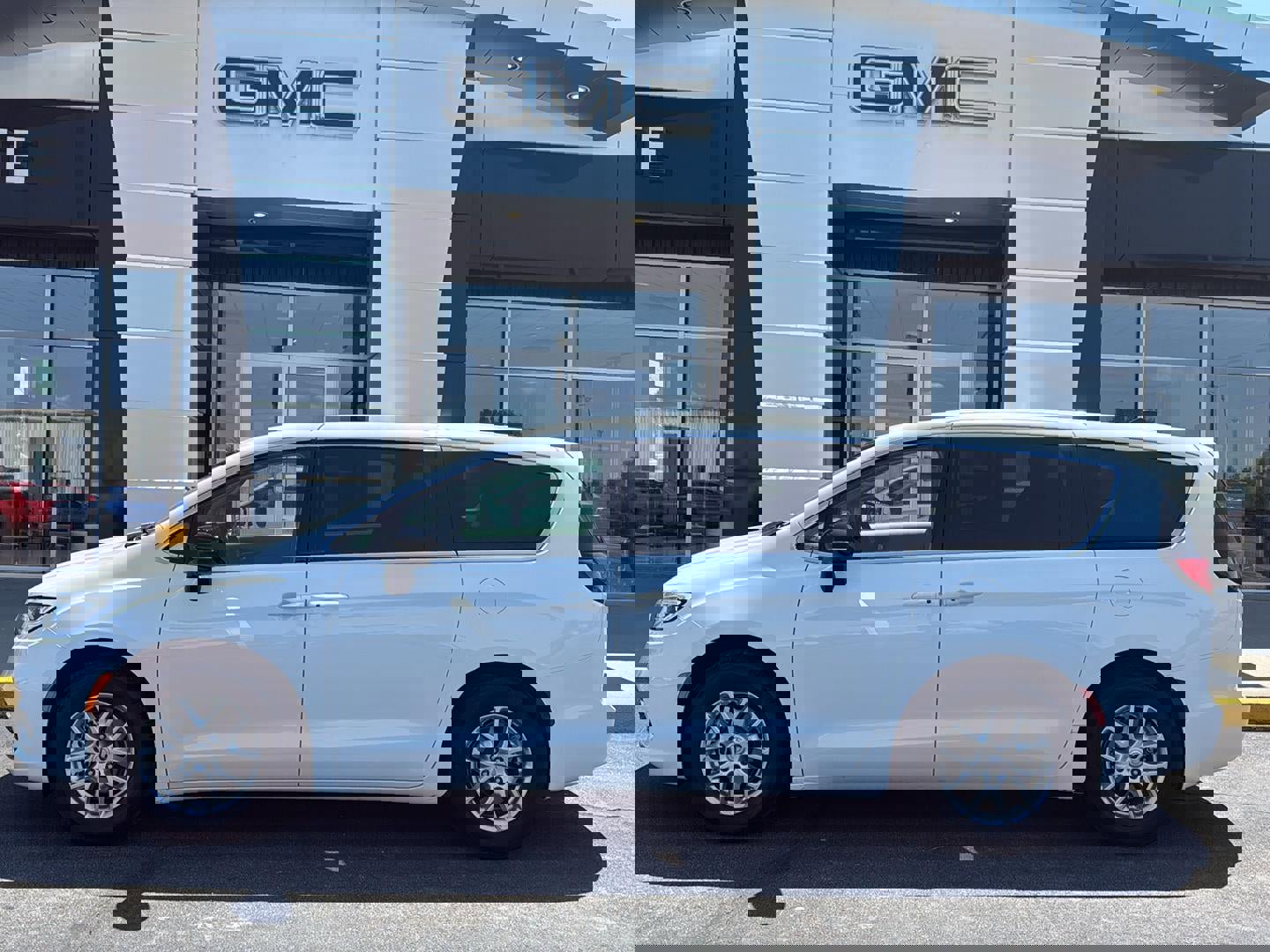 Used 2024 Chrysler Pacifica Touring-L