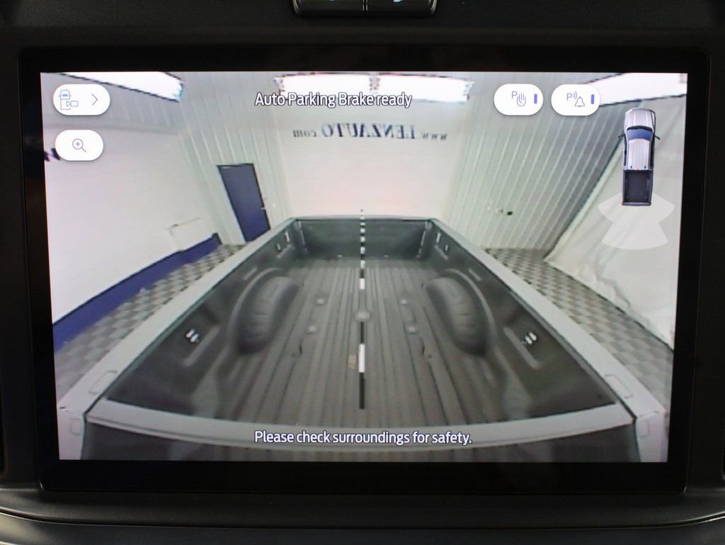 Used 2025 Ford F350 Lariat w/ Black Appearance Package image 19