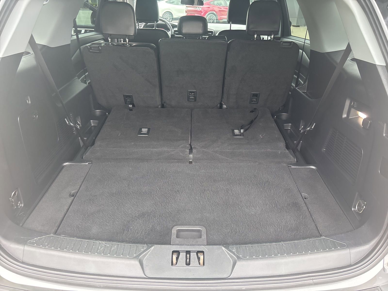 Used 2022 Ford Explorer XLT w/ Equipment Group 202A image 34