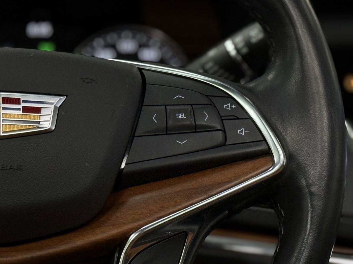 Used 2022 Cadillac XT5 Premium Luxury w/ LPO, Floor Liner Package image 33