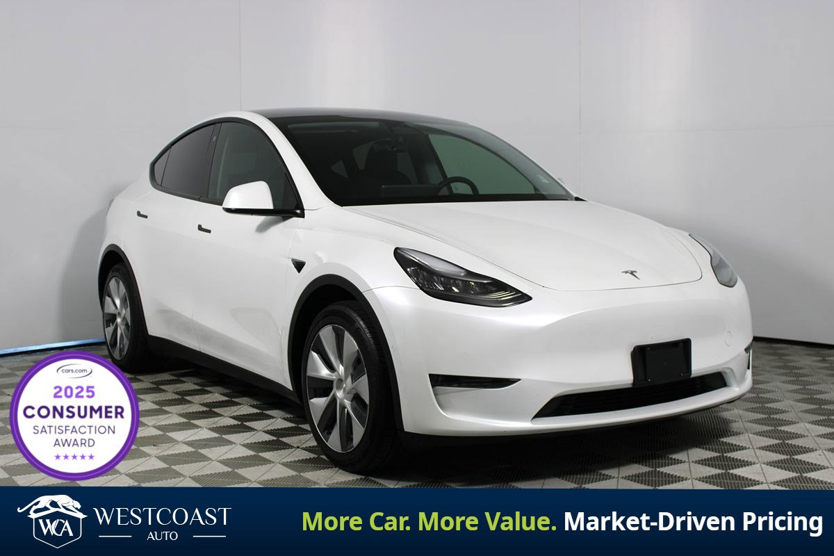 Used 2021 Tesla Model Y Long Range AWD/4WD image 1