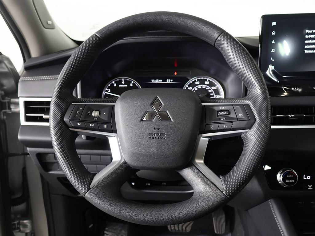 New 2026 Mitsubishi Outlander ES FWD image 36