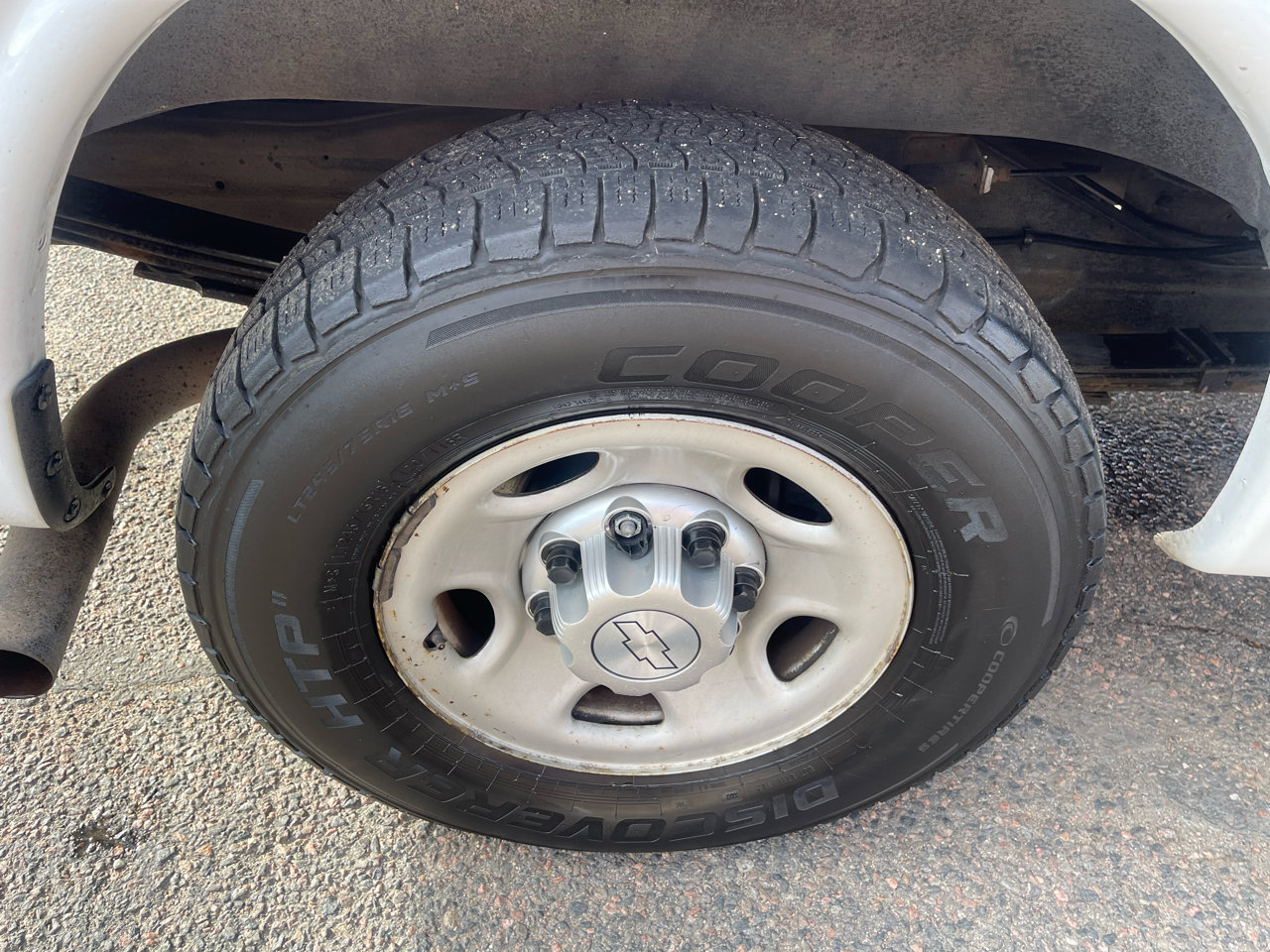 Used 2015 Chevrolet Express 2500 image 34