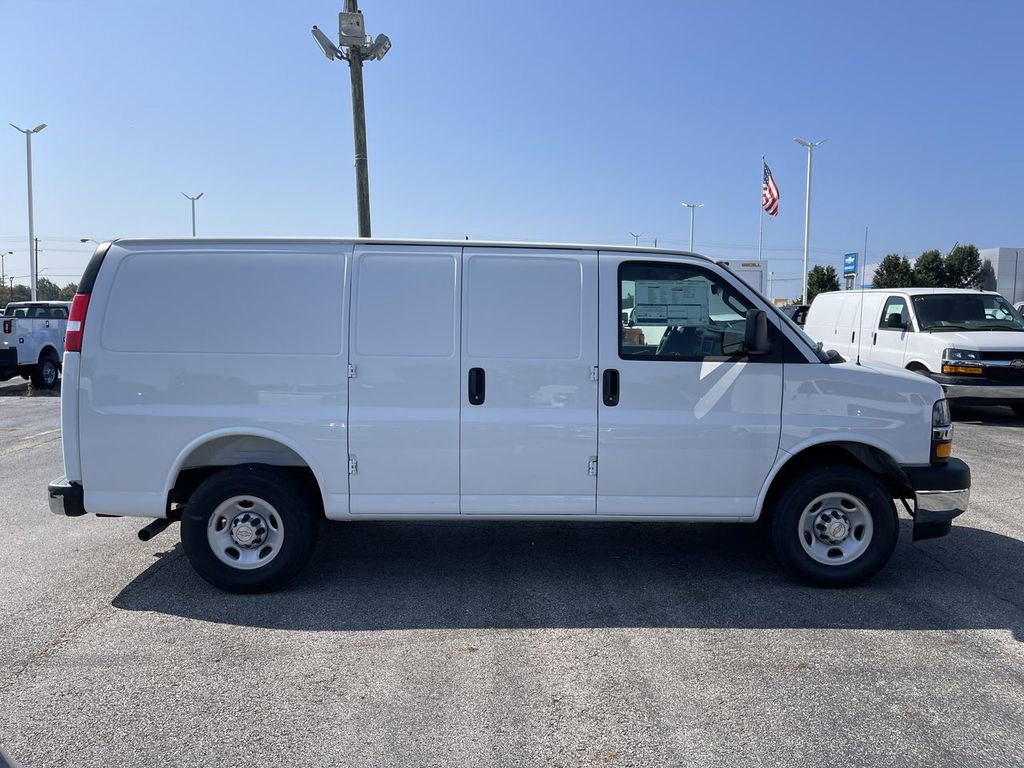 New 2025 Chevrolet Express 2500 w/ Driver Convenience Package RWD image 5