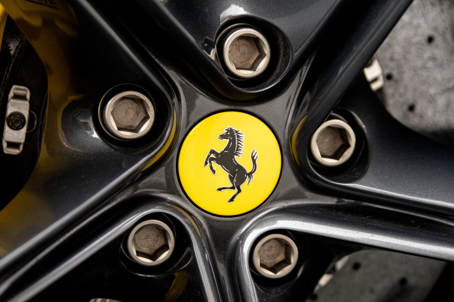 Used 2022 Ferrari SF90 Stradale AWD/4WD image 37