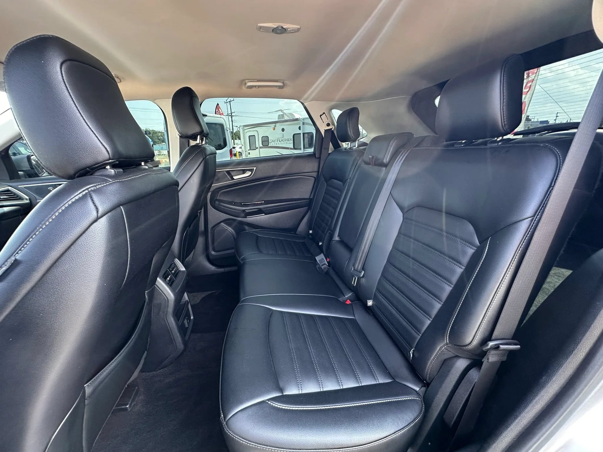 Used 2020 Ford Edge SEL FWD image 16