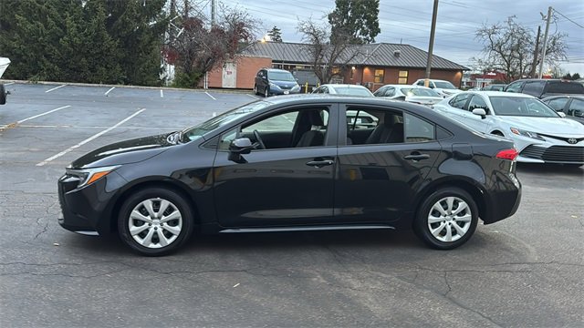 Used 2024 Toyota Corolla LE image 7
