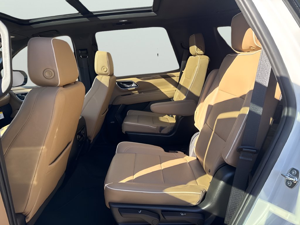Used 2023 Chevrolet Tahoe Premier AWD/4WD image 9