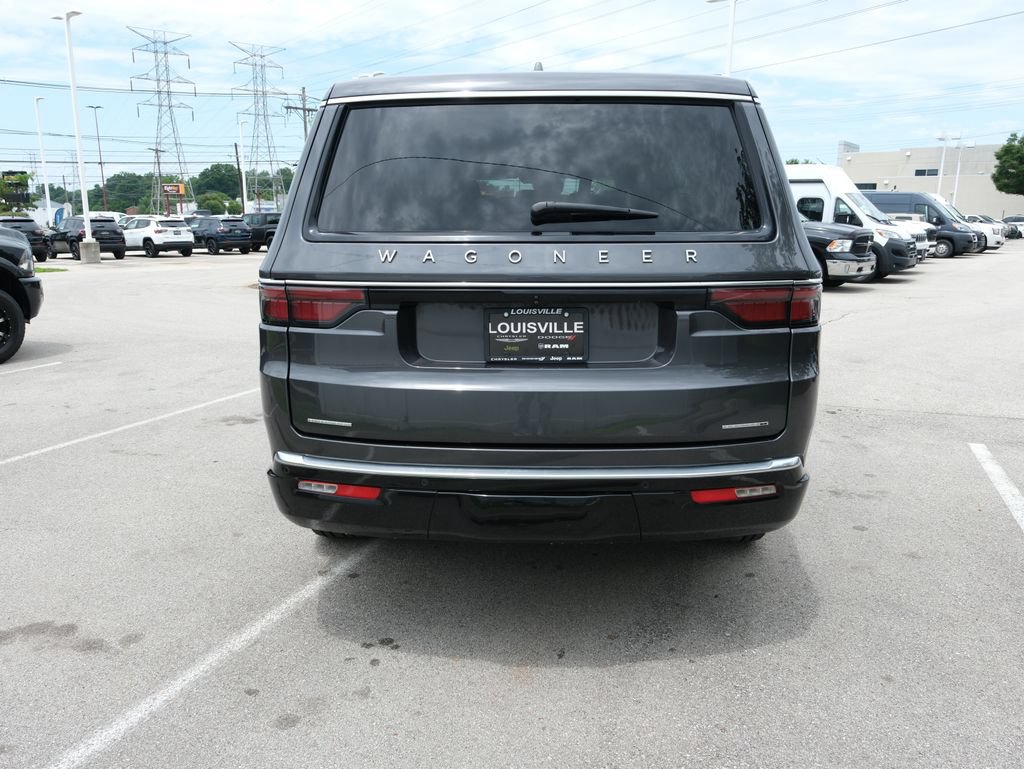 Used 2022 Jeep Wagoneer Series II AWD/4WD image 8