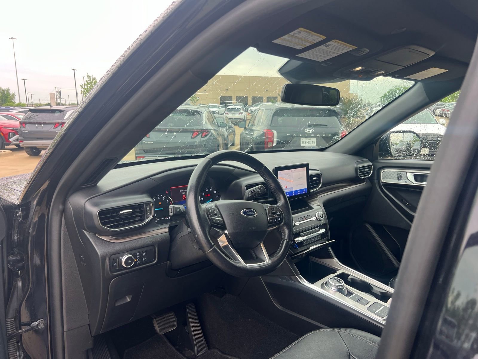 Used 2020 Ford Explorer Limited RWD image 25