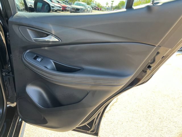 Used 2021 Buick Encore GX Essence w/ Sport Touring Package FWD image 14