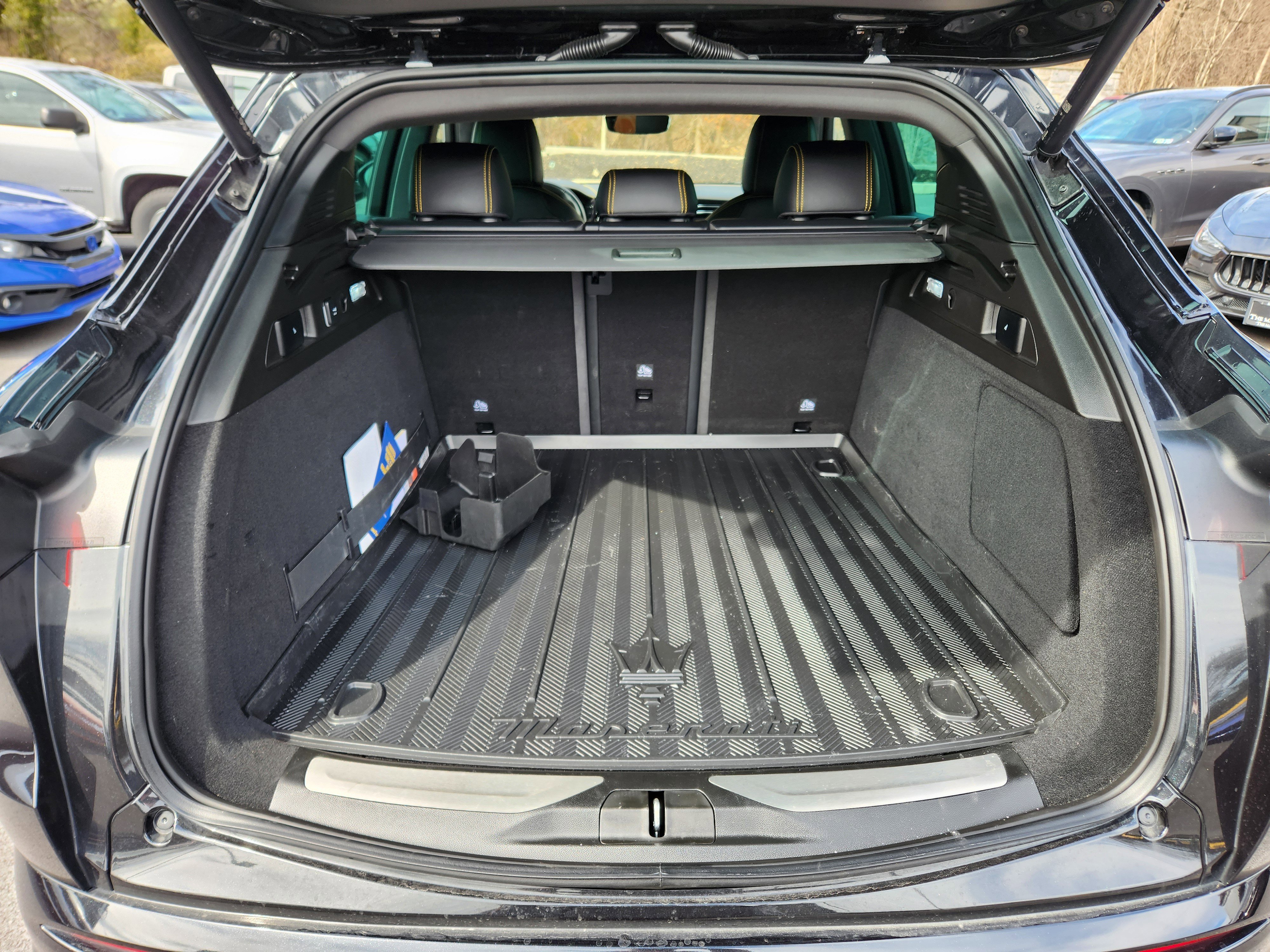 Used 2023 Maserati Grecale Modena image 11