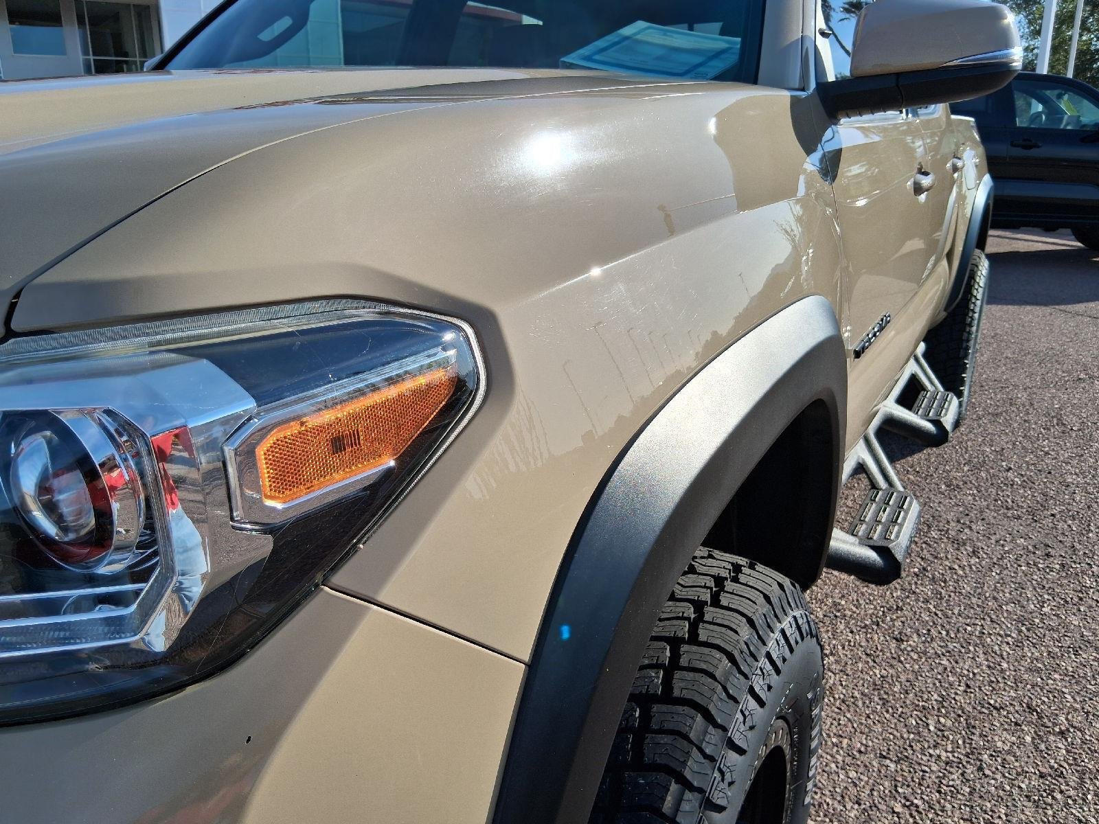 Used 2019 Toyota Tacoma TRD Off-Road w/ Technology Package AWD/4WD image 10