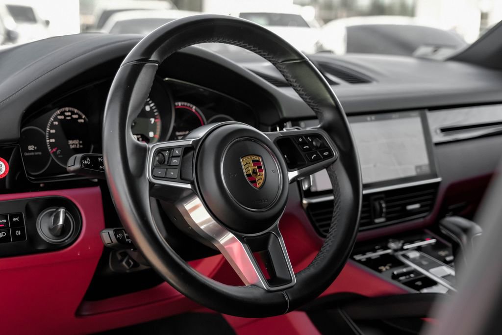 Used 2019 Porsche Cayenne image 14