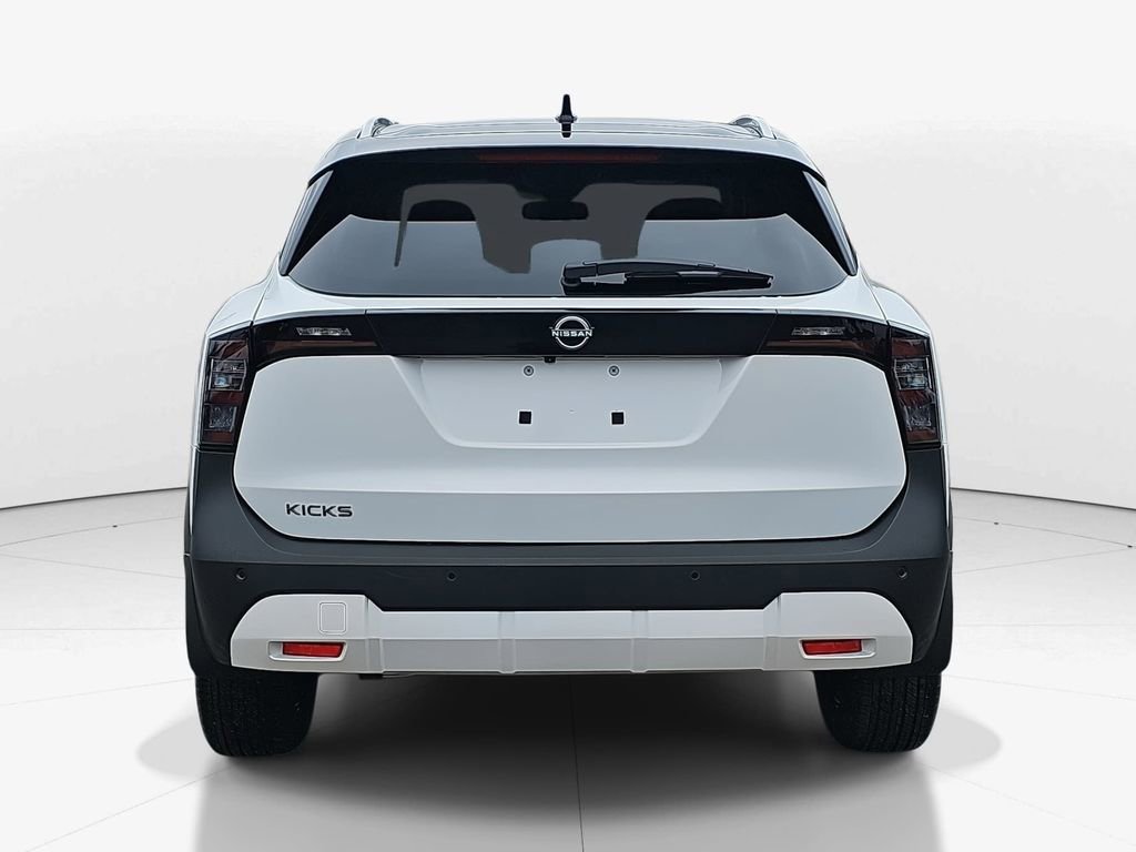 New 2026 Nissan Kicks SV w/ SV Premium Package FWD image 7