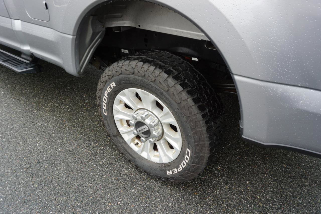 Used 2020 Ford F250 XLT image 9