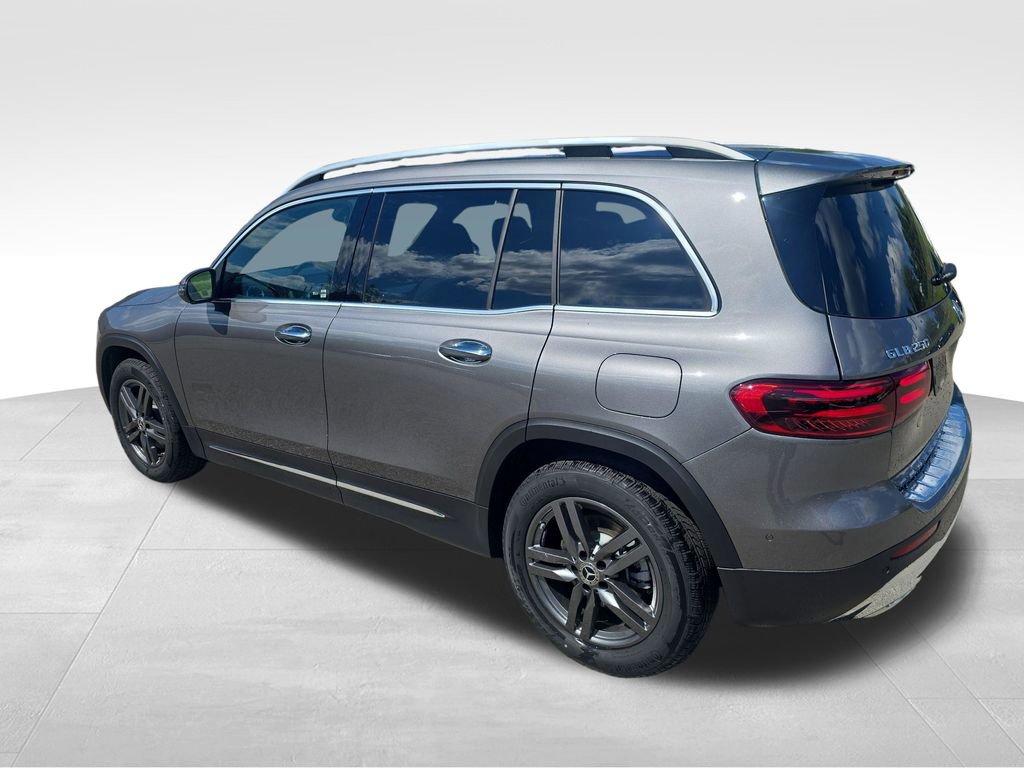 New 2026 Mercedes-Benz GLB 250 4MATIC image 3