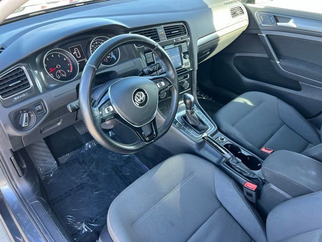 Used 2018 Volkswagen Golf S image 13