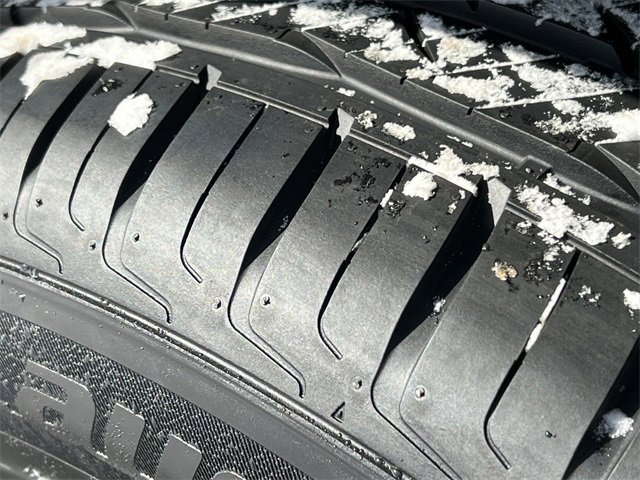 Used 2021 Jeep Grand Cherokee L Limited w/ Luxury Tech Group II image 9