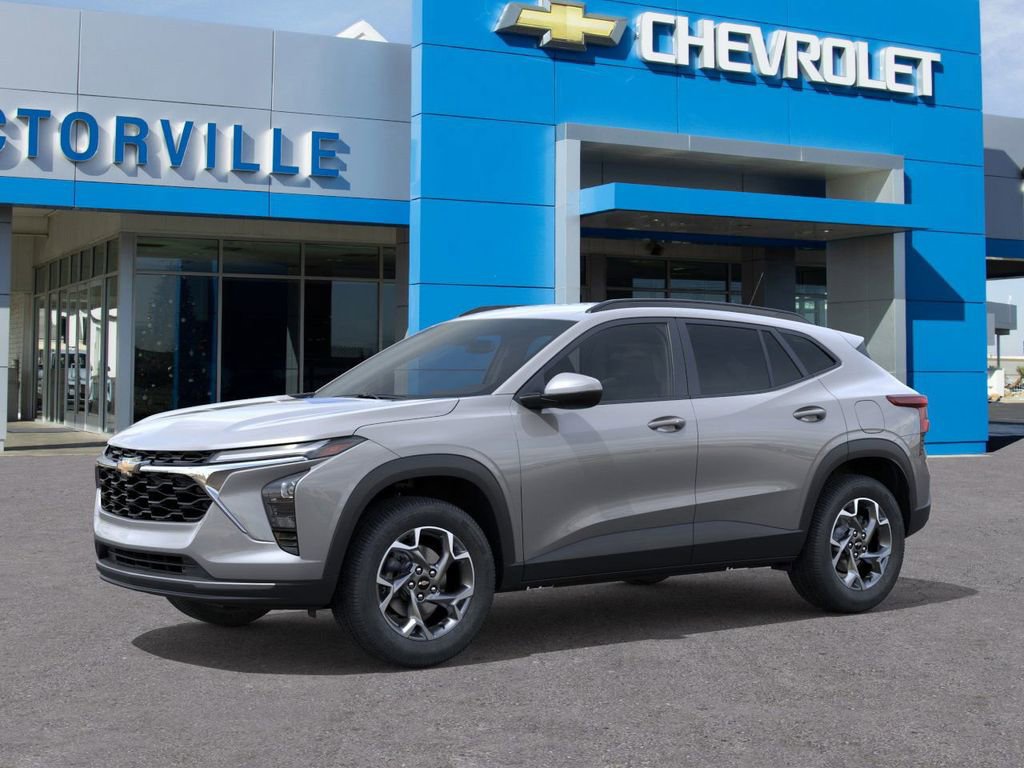 New 2026 Chevrolet Trax LT w/ Driver Confidence Package image 2