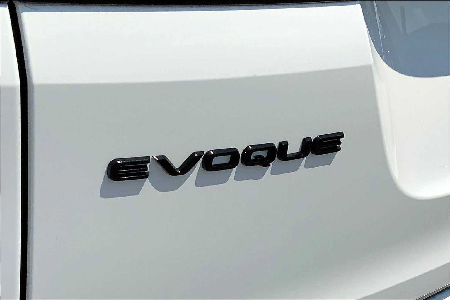 New 2026 Land Rover Range Rover Evoque Dynamic SE AWD/4WD image 15