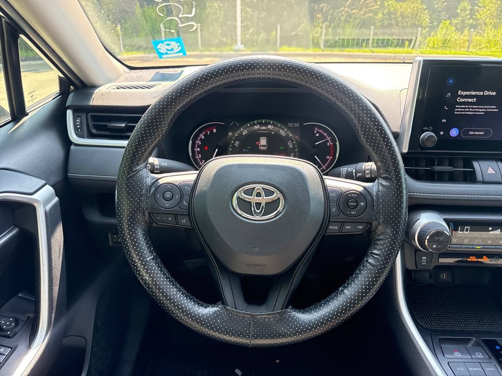 Used 2024 Toyota RAV4 XLE FWD image 19