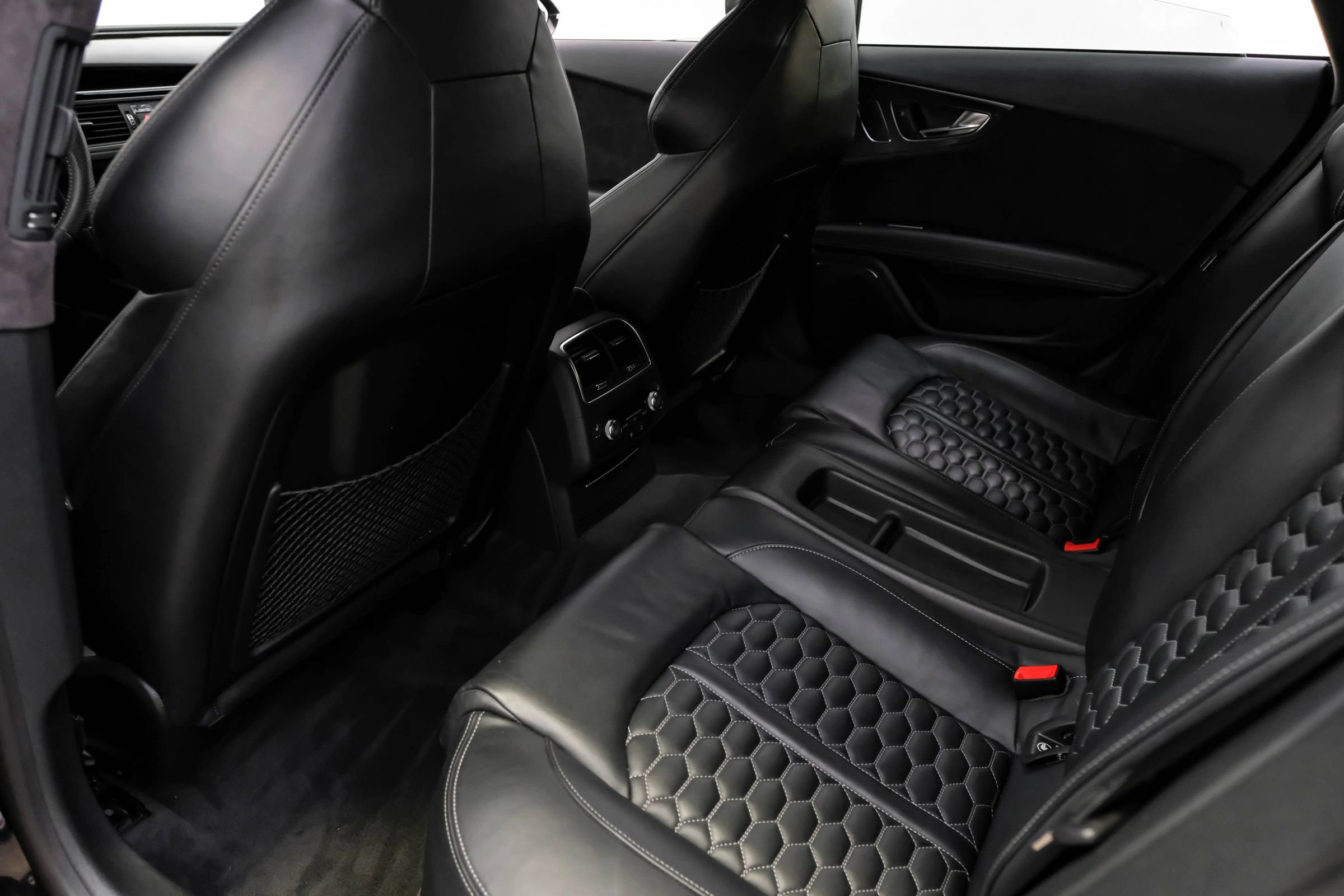 Used 2016 Audi RS 7 Prestige image 32
