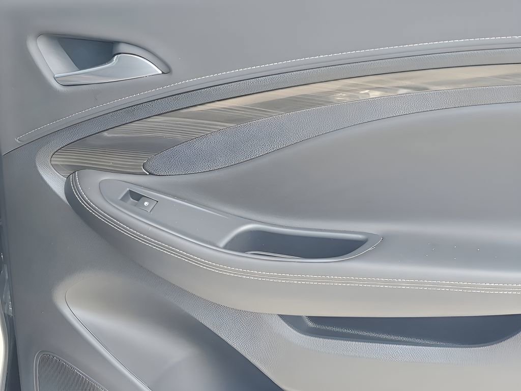 Used 2020 Buick Envision Essence image 44