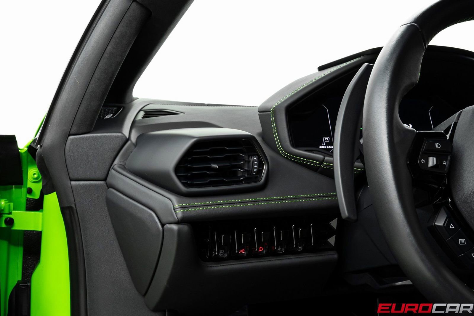 Used 2023 Lamborghini Huracan EVO image 25