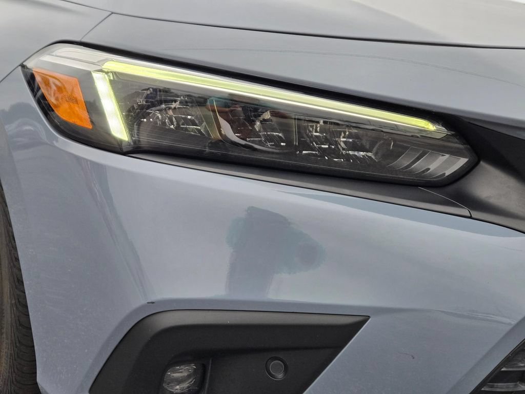 Used 2023 Honda Civic Sport Touring image 2