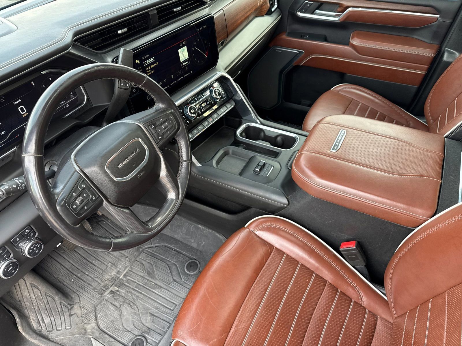 Used 2024 GMC Sierra 3500 Denali Ultimate image 9