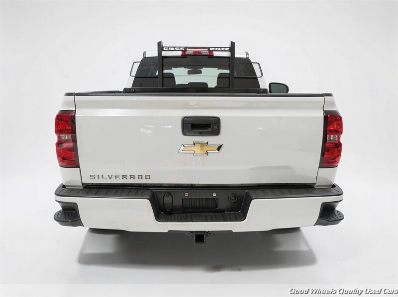 Used 2018 Chevrolet Silverado 1500 Custom w/ Custom Value Package AWD/4WD image 6