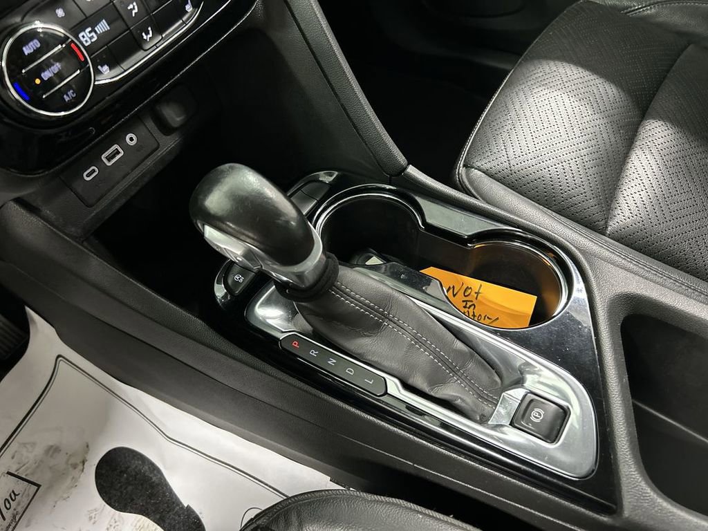 Used 2020 Buick Encore GX Essence w/ Sport Touring Package FWD image 17