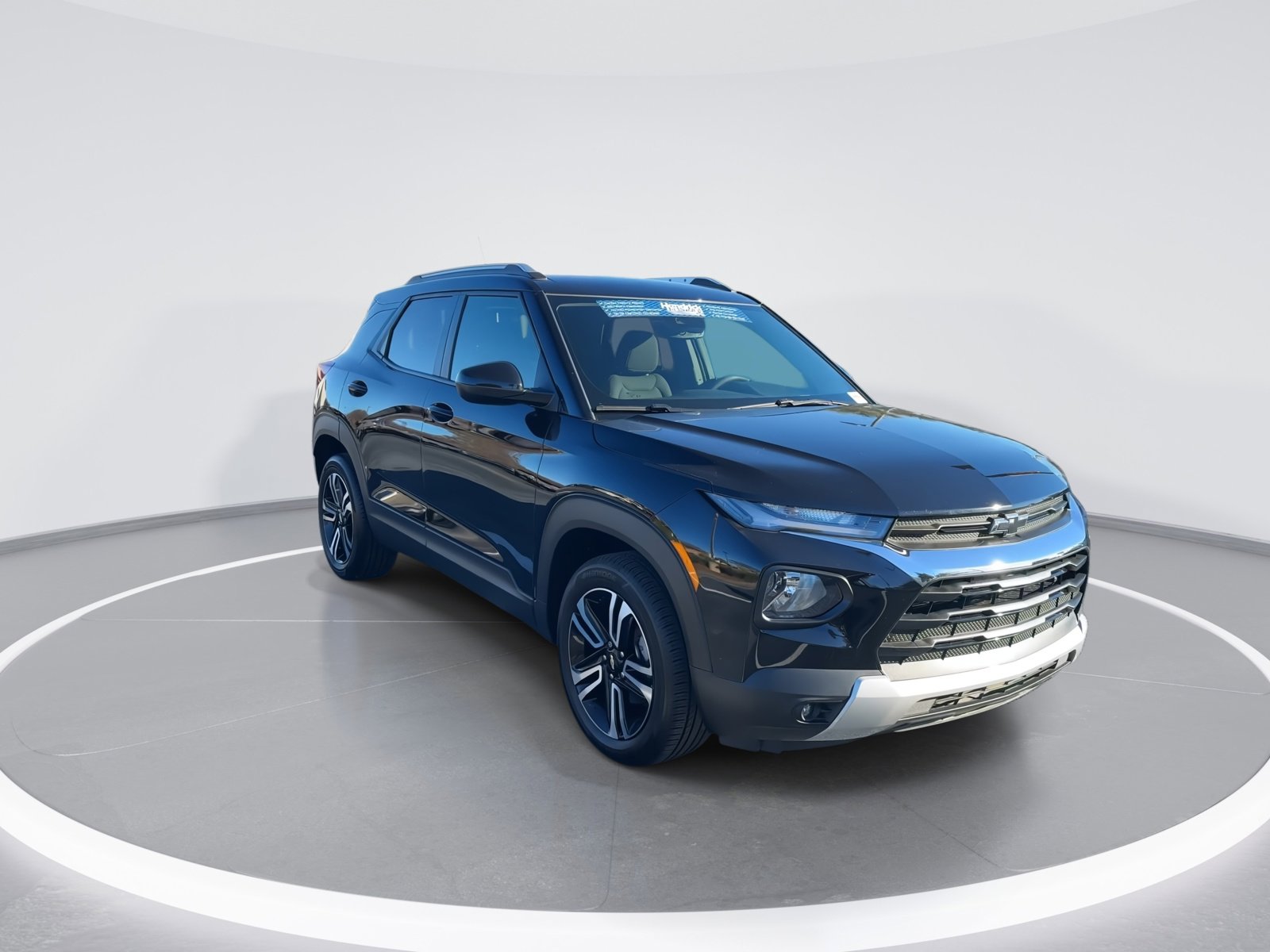 Certified 2023 Chevrolet TrailBlazer LT w/ Convenience Package image 2