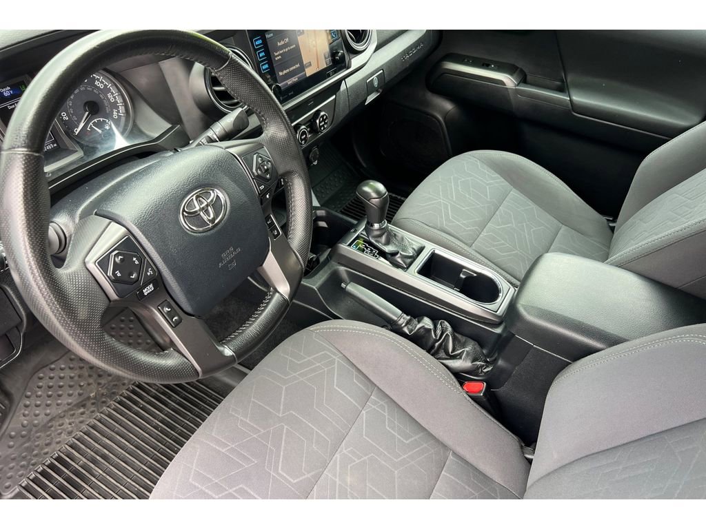 Used 2019 Toyota Tacoma TRD Sport w/ Technology Package AWD/4WD image 10