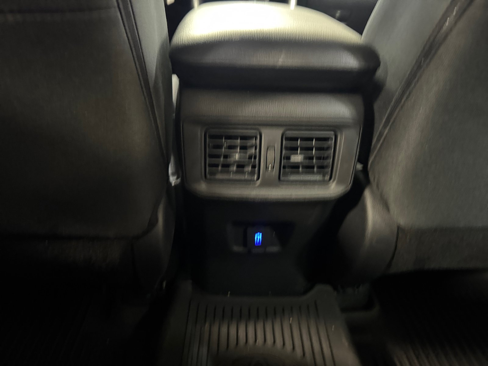 Certified 2025 Toyota RAV4 LE AWD/4WD image 31
