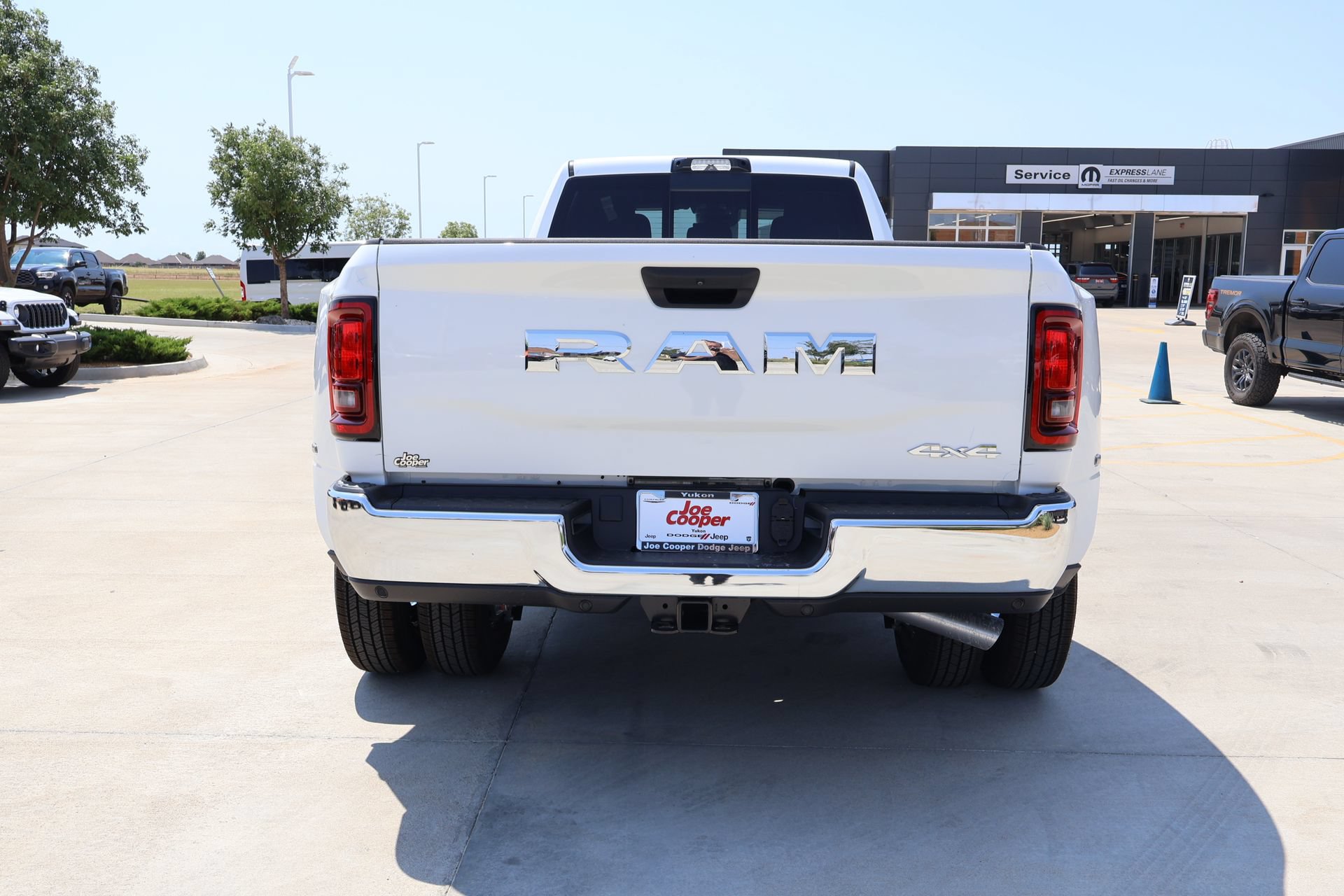 New 2026 RAM 3500 Tradesman AWD/4WD image 21