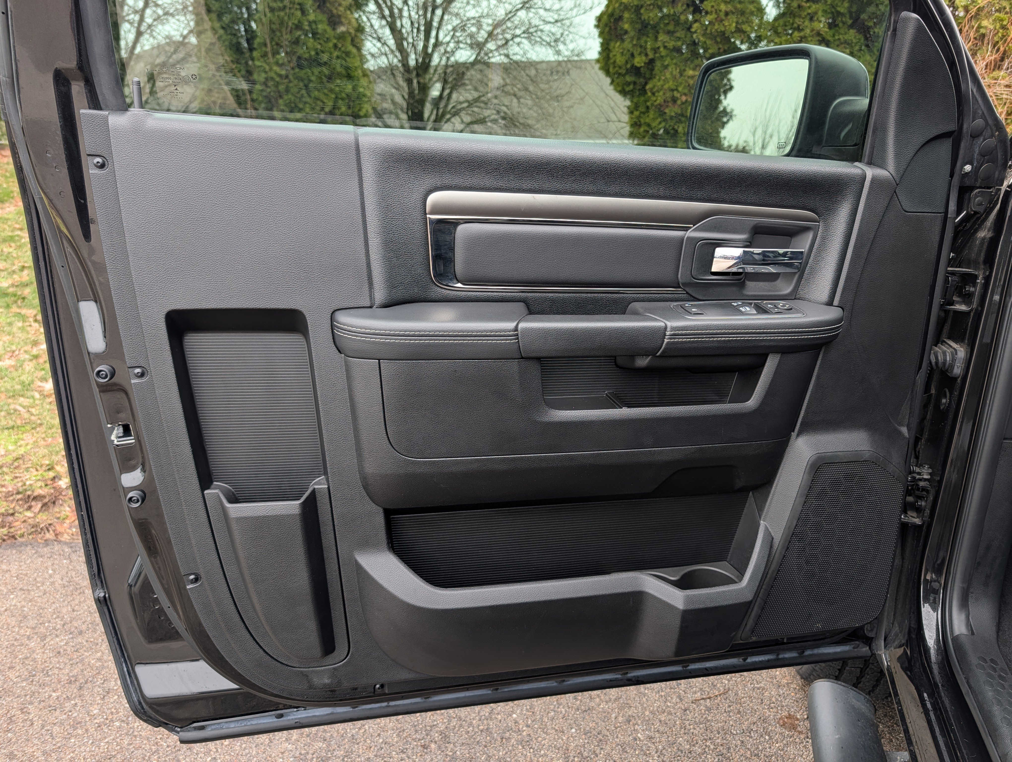 Used 2017 RAM 1500 Sport w/ Black Ram 1500 Sport Group image 26