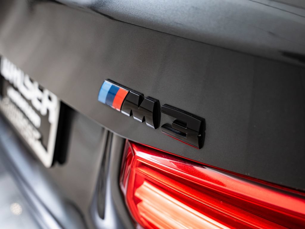 Used 2018 BMW M3 RWD image 16