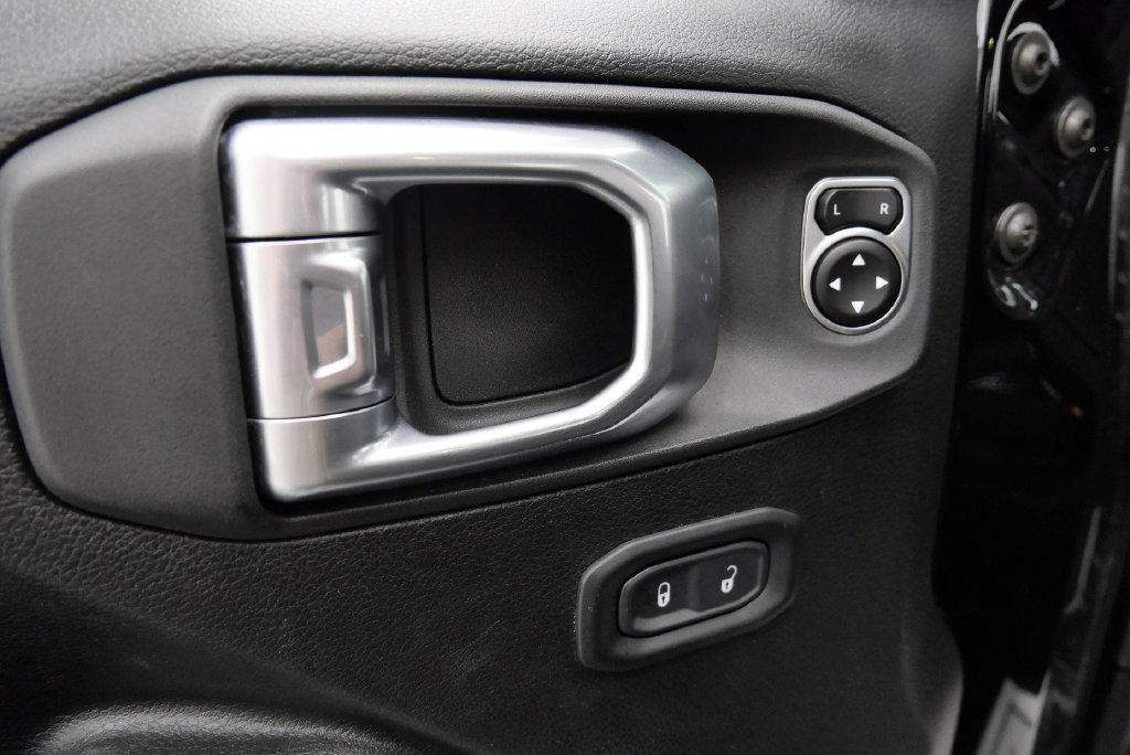Used 2021 Jeep Gladiator Sport AWD/4WD image 14