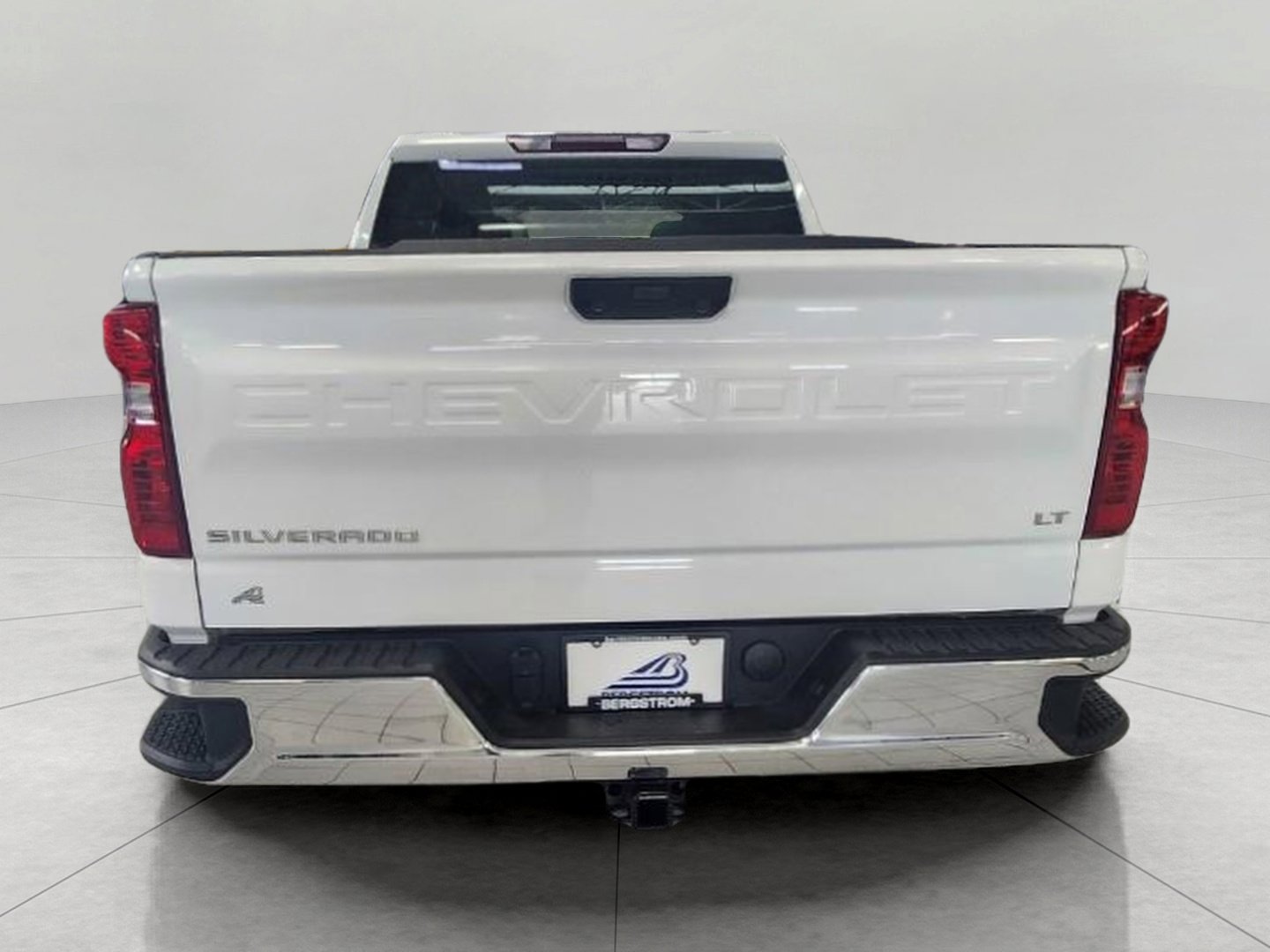 Used 2024 Chevrolet Silverado 1500 LT image 7