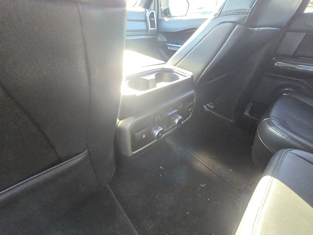 Used 2020 Ford Expedition XLT w/ Equipment Group 202A image 18