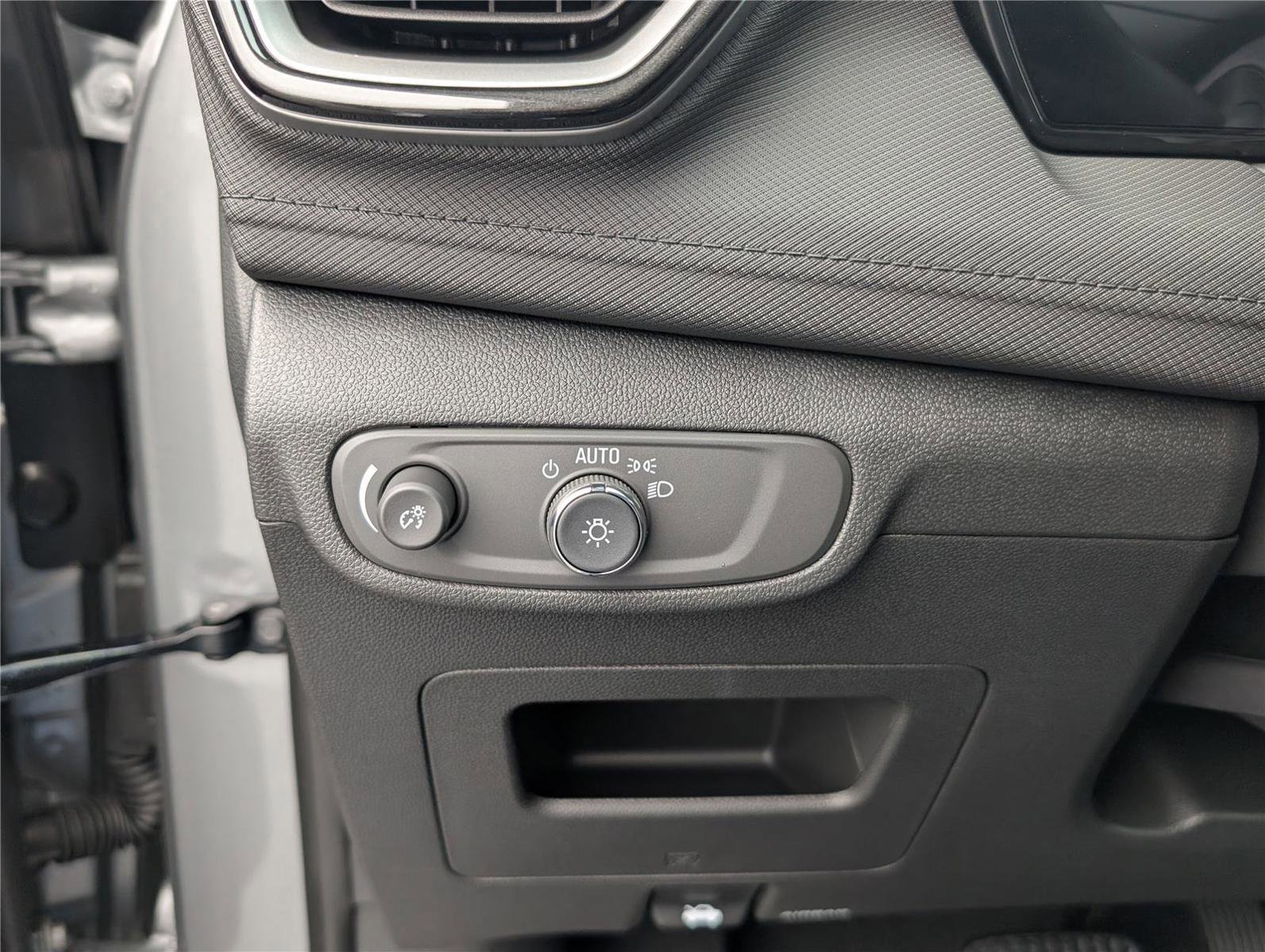 New 2026 Chevrolet TrailBlazer LT w/ Convenience Package image 19