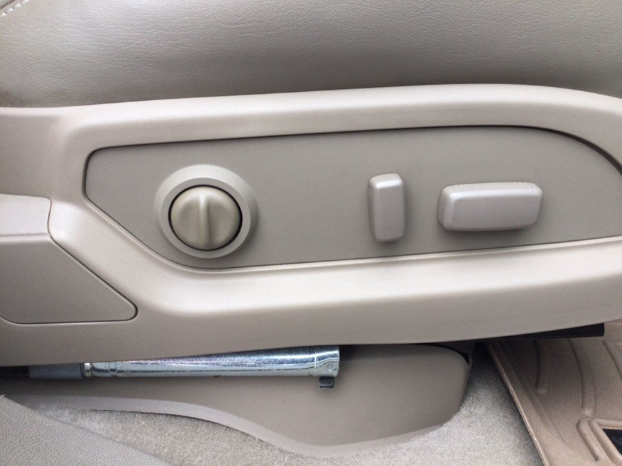 Used 2013 GMC Acadia Denali AWD/4WD image 27