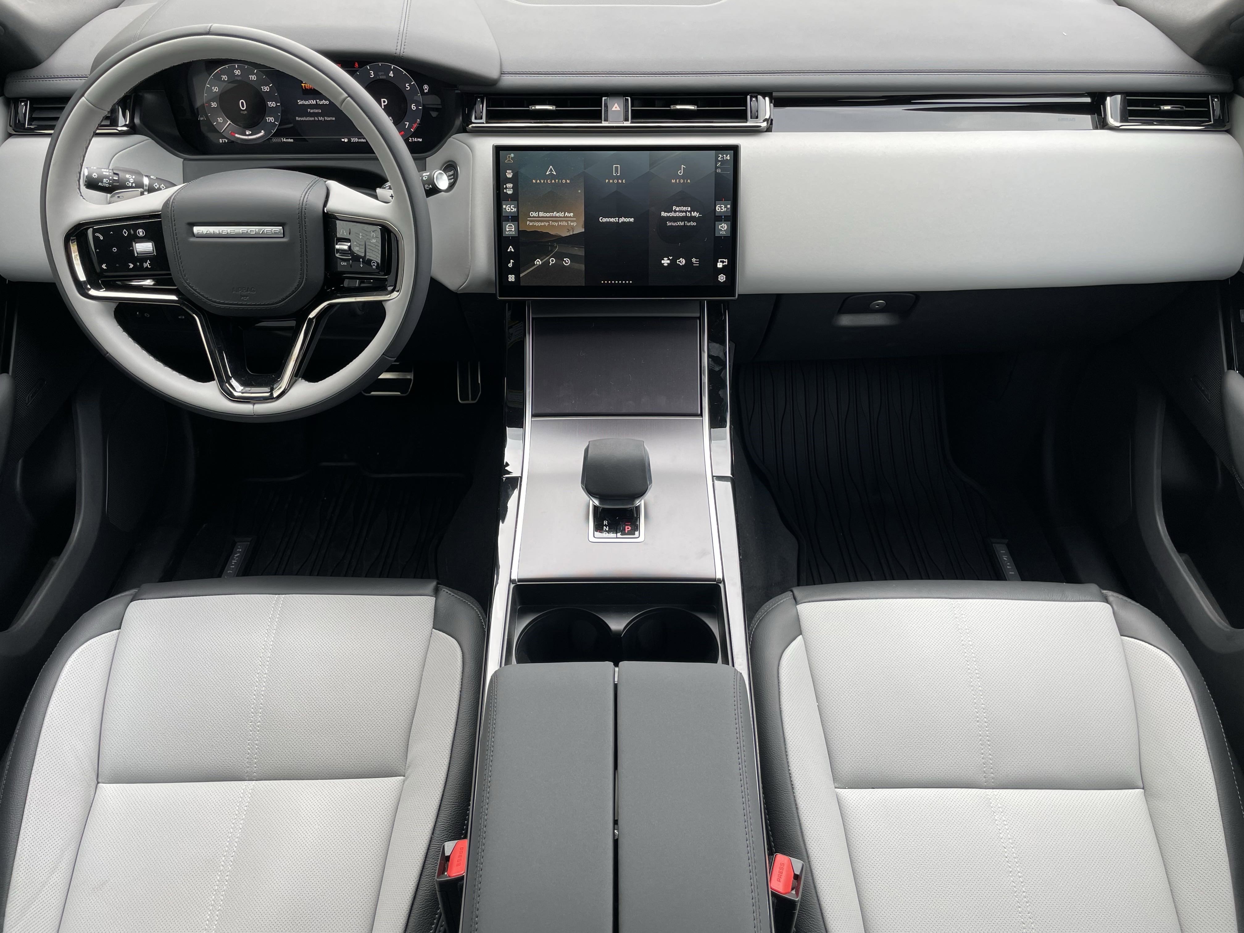 New 2026 Land Rover Range Rover Velar Dynamic SE image 16