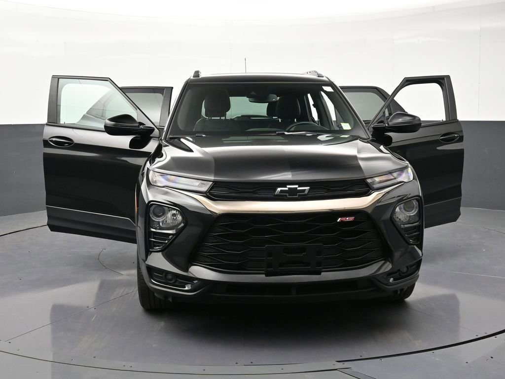 Used 2023 Chevrolet TrailBlazer RS w/ Sun and Liftgate Package image 36