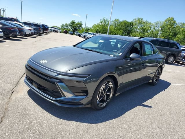 New 2026 Hyundai Sonata SEL AWD/4WD image 2