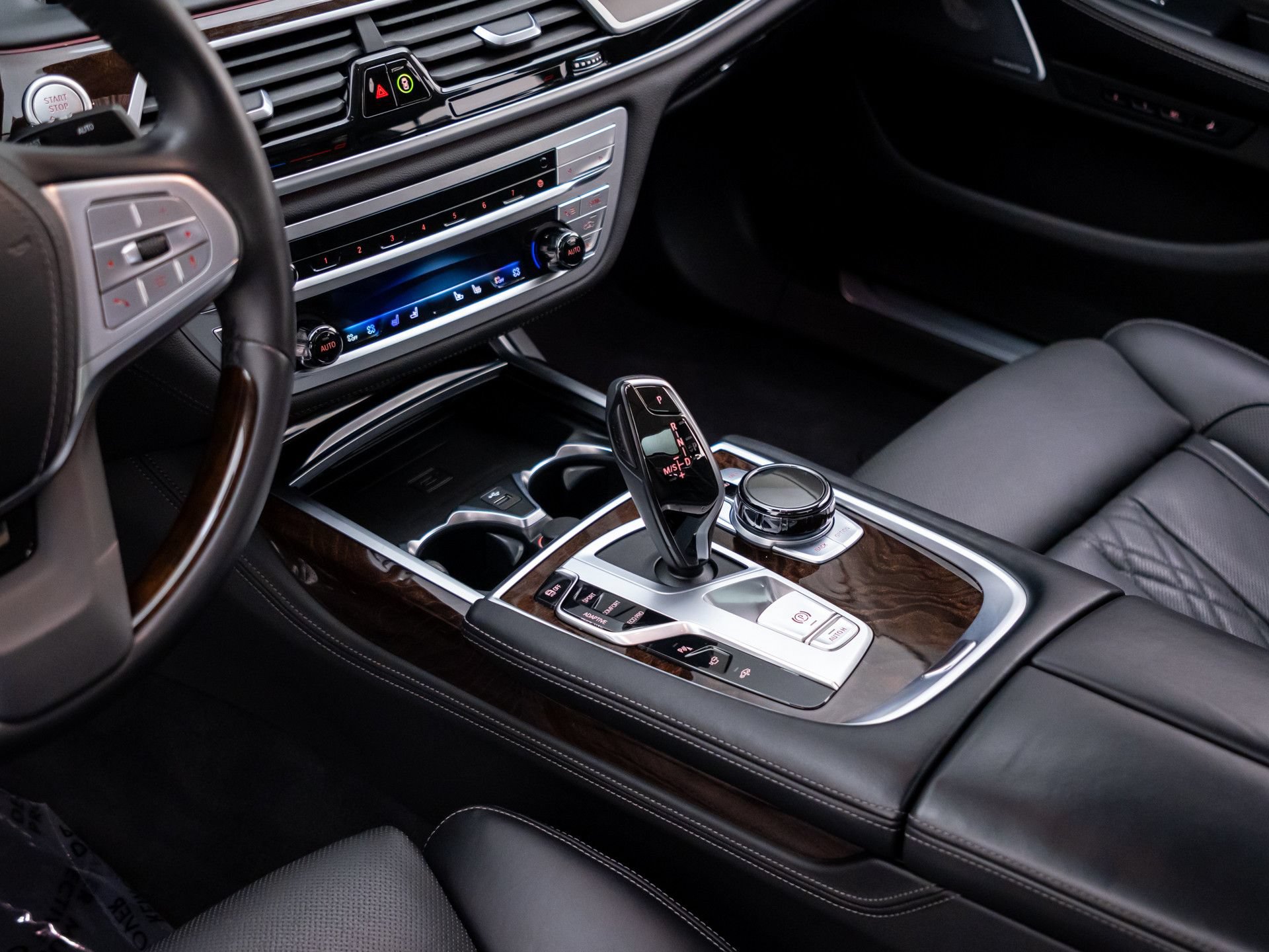 Certified 2022 BMW 750i xDrive AWD/4WD image 13