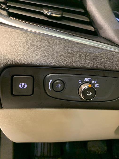 Used 2020 Buick Enclave Premium w/ Sun and Sites Package image 42