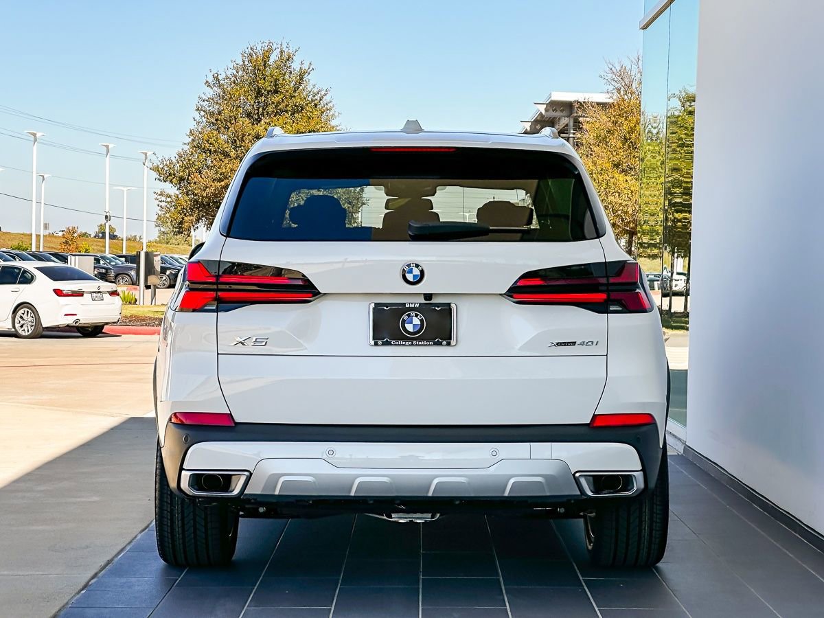 New 2026 BMW X5 xDrive40i w/ Premium Package image 6